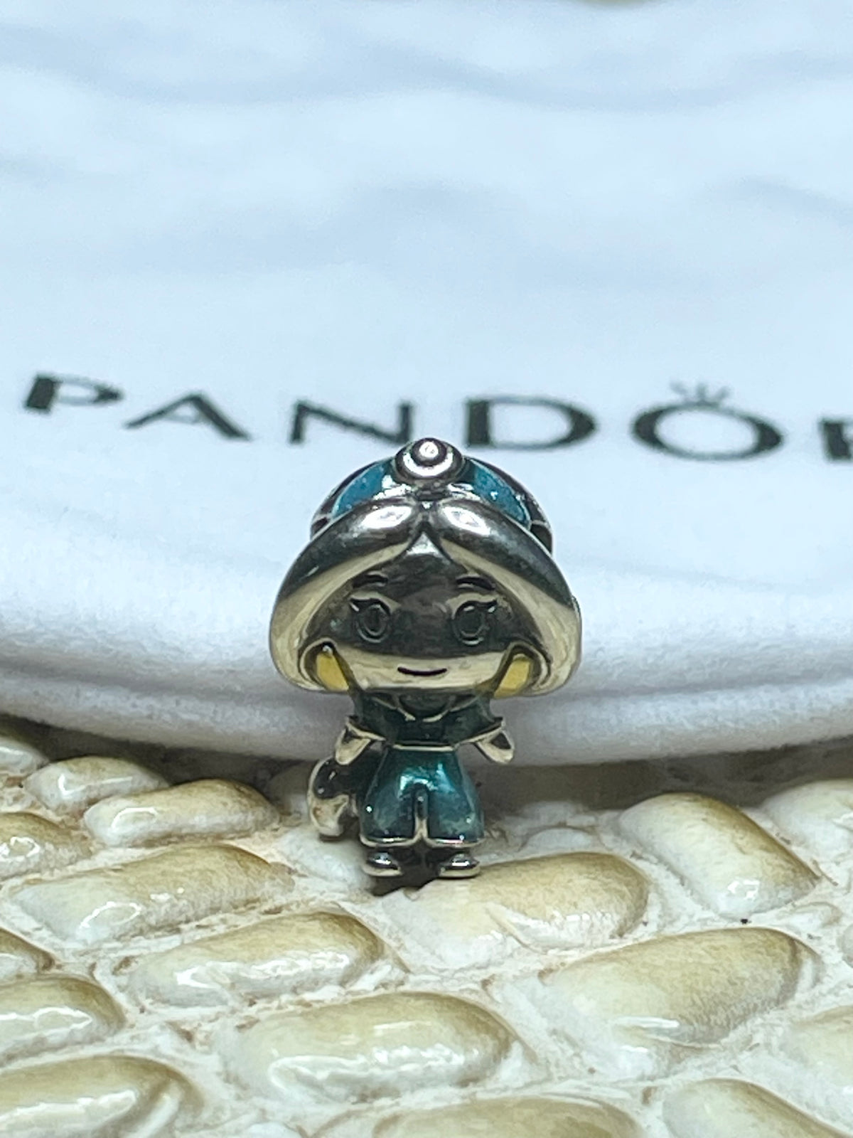 Authentic Pandora Disney Aladdin Princess Jasmine Enamel Charm S925 ALE 799507C01